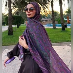Elegant Luxury scarf Wool Silk Blend Scarf purple Paisley Nwt 190x70cm